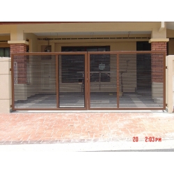 Swing Gate